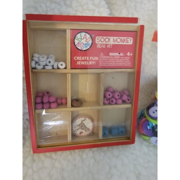 Bulk lot of Craft and/or Jewelry Making Beads  & Buttons Multi-Color - Picture 5 of 10